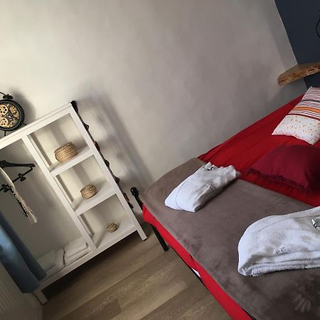 L Auberge Du Lion D Or Nanteuil-sur-Marne Luaran gambar