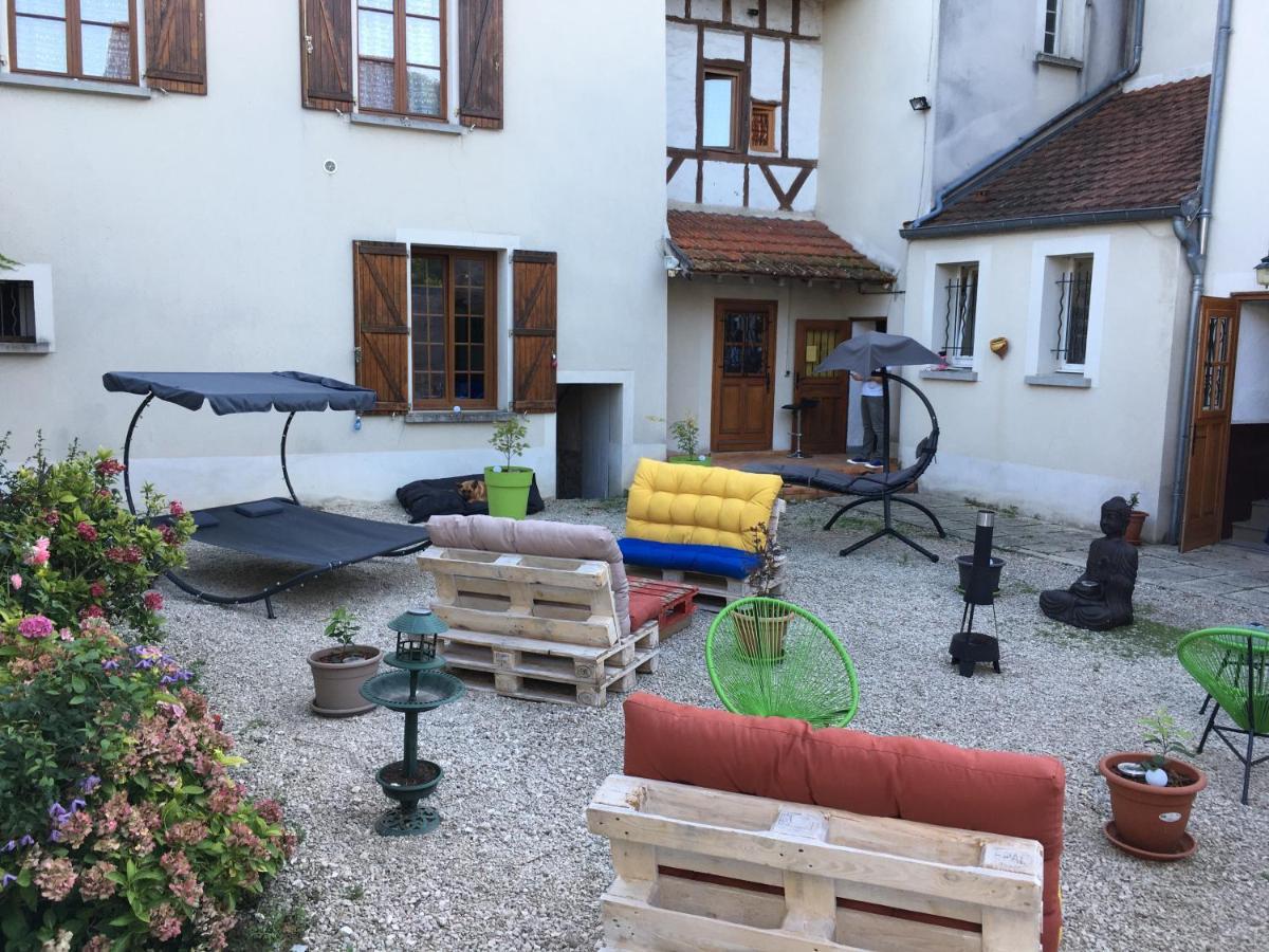 L Auberge Du Lion D Or Nanteuil-sur-Marne Luaran gambar
