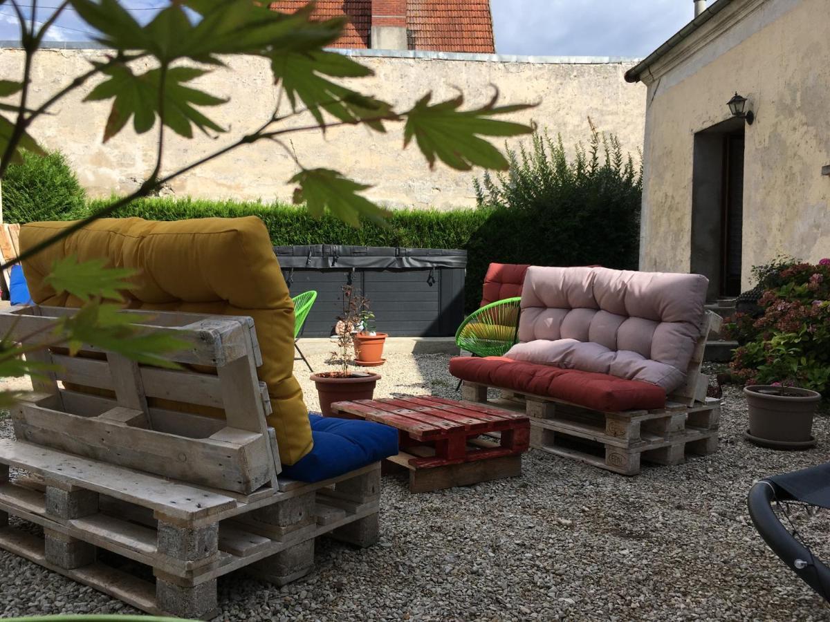 L Auberge Du Lion D Or Nanteuil-sur-Marne Luaran gambar