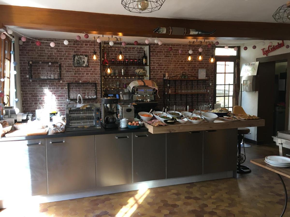 L Auberge Du Lion D Or Nanteuil-sur-Marne Luaran gambar