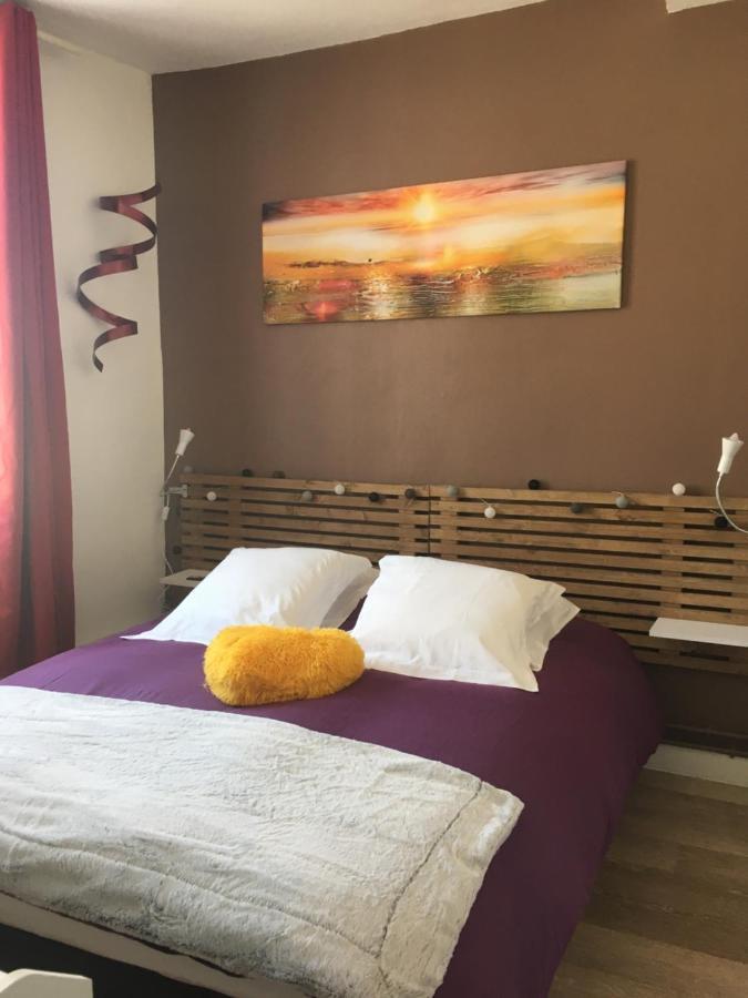 L Auberge Du Lion D Or Nanteuil-sur-Marne Luaran gambar
