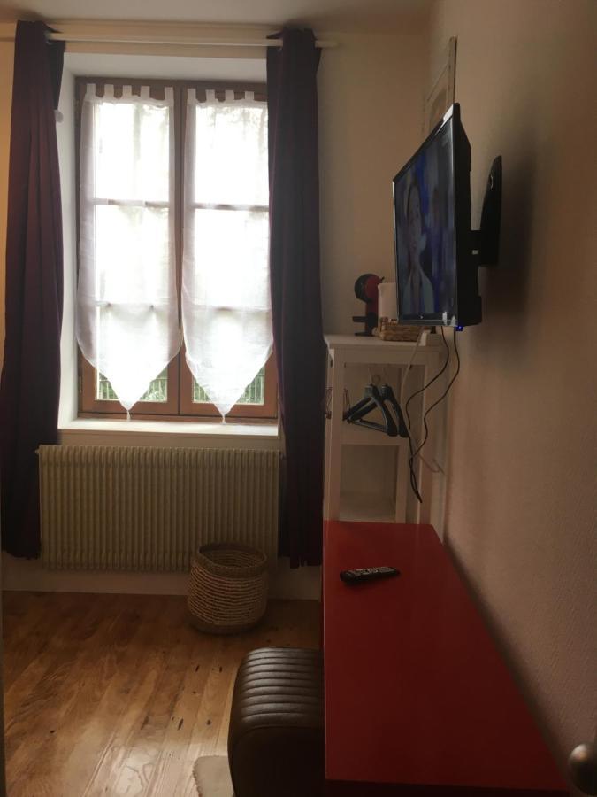 L Auberge Du Lion D Or Nanteuil-sur-Marne Luaran gambar